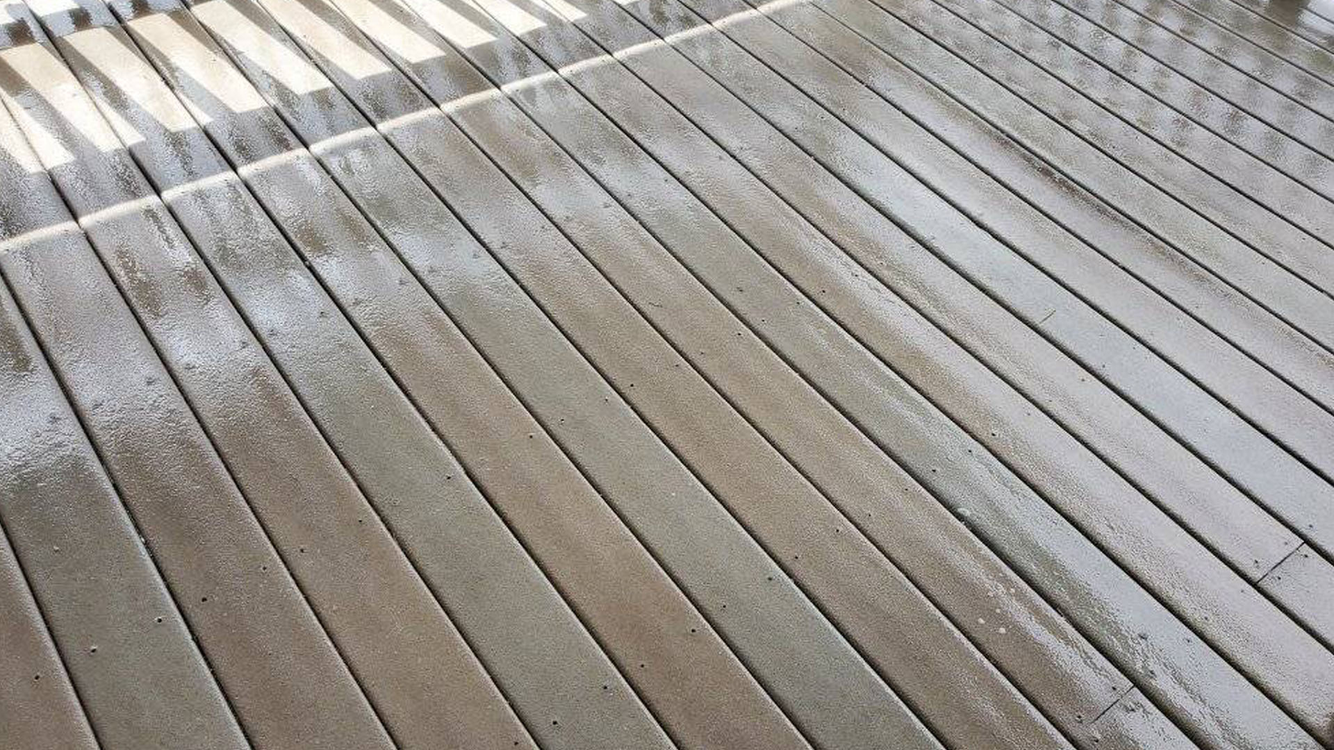 deck cleaning